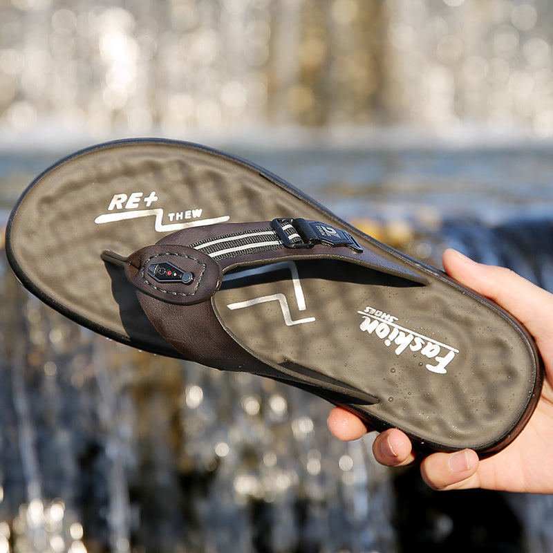 New Trendy Flip-Flops for Home Use, Lazy Slippers, Beach Shoes, Lightweight, Quick-Drying, Odor-Resistant, Wear-Resistant, Comfortable, Soft-Soled Casual Shoes for Men. Summer Outdoor Fashionable And Versatile Home And Bathroom Non-Slip Slippers, 2pcs