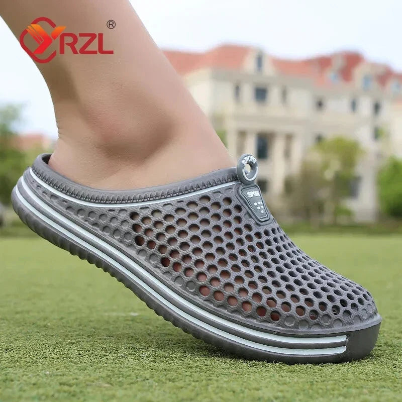Comfortable Men Pool Sandals Summer Outdoor Beach Shoes Men Slip on Garden Clogs