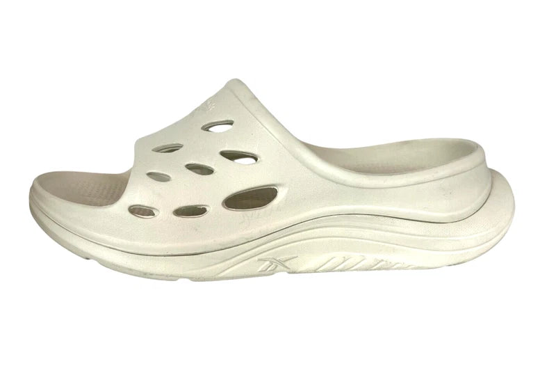 Reebok Molded Comfort Slide Sandals  Men's Size 9  NWOB  Beige  Water Friendly