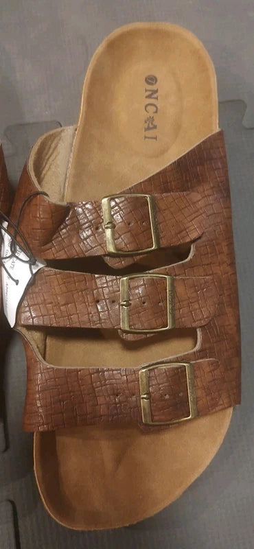 ONCAI Men's Size 9.5-10 Sandals-Beach Slippers NWOB