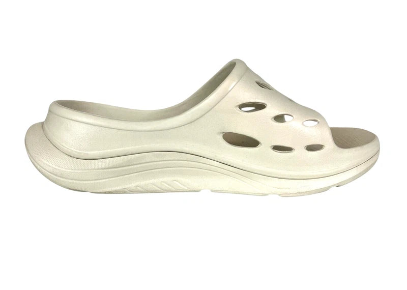 Reebok Molded Comfort Slide Sandals  Men's Size 9  NWOB  Beige  Water Friendly