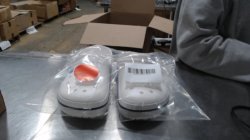 UsedLikeNew_Crocs Men's and Women's Crocband Clog, White, 12 Women/10